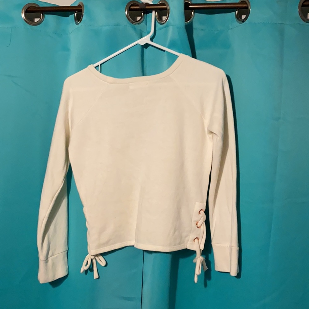 Too small - Picture 2 of 2